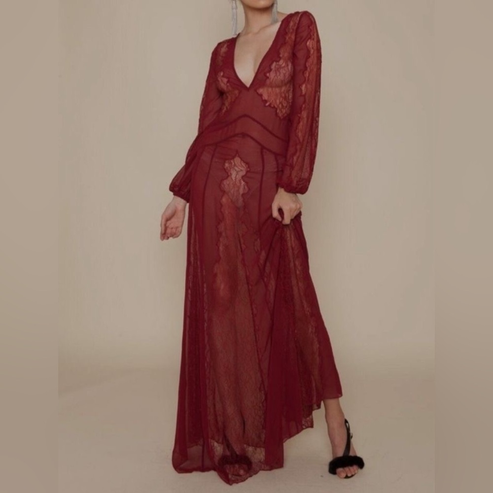 Stone Cold Fox Red Vermont Lacs Gown in burgundy size XS/S - Picture 4 of 10